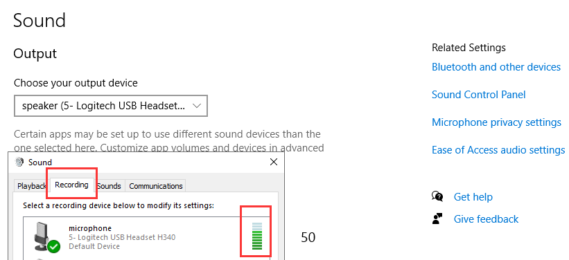 Videoradius Screen Recorder microphone selection on Windows 11 with the input level meter moving while speaking.